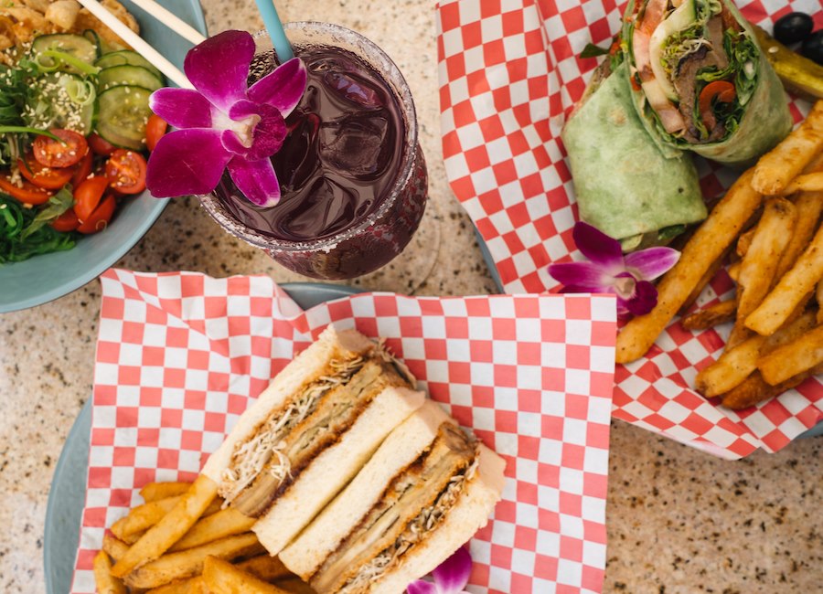 Restaurants in Waikiki Splash Bar Waikiki